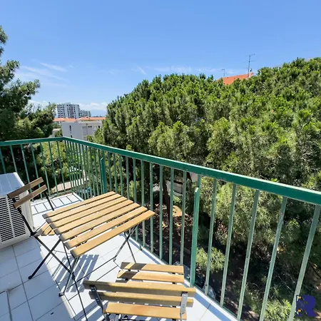 Le Thezanien, Wifi, Balcon Apartment
