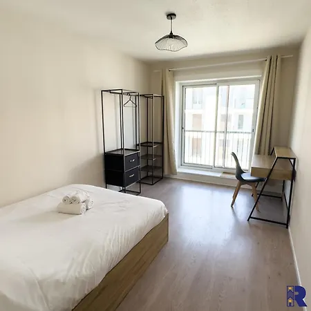 Le Thezanien, Wifi, Balcon Apartment *